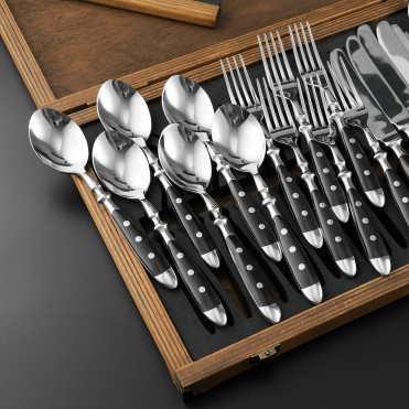 Витвір Noble M